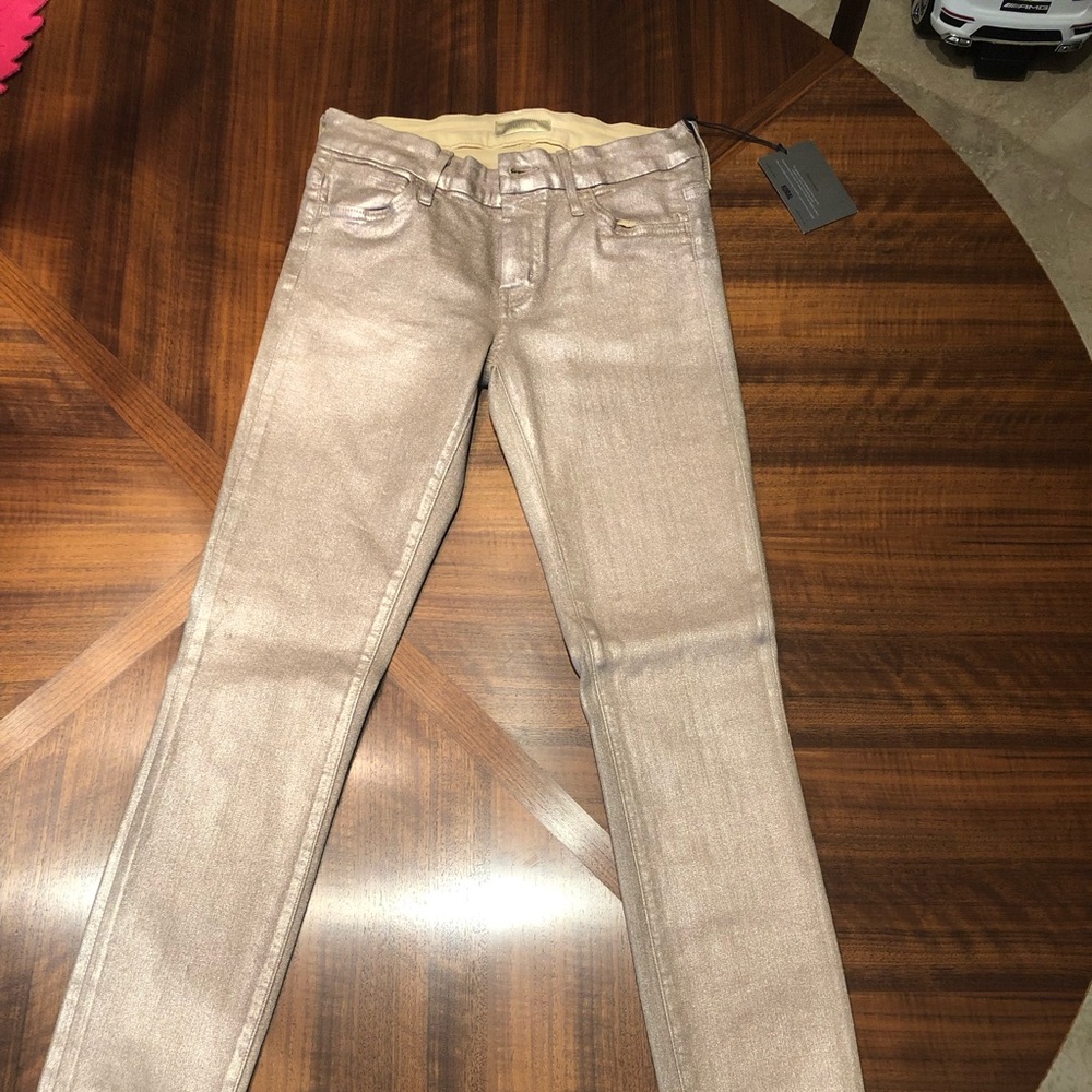 Koral Metallic skinny jeans. NWT. Women’s  size 27